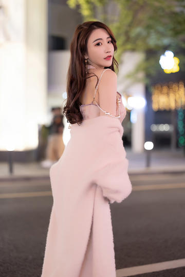 我爸比我小四岁